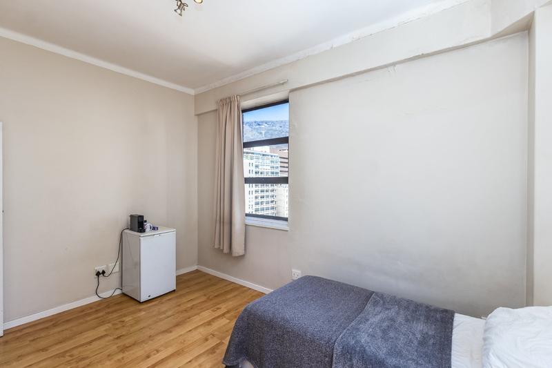 2 Bedroom Property for Sale in Cape Town City Centre Western Cape